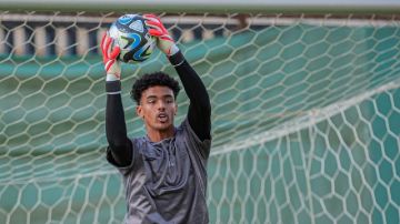 الخلود يتقدم بعرض لضم الشنقيطي حارس الاتحاد