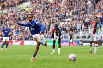 ‫تقارير: راتب ندايي ليس العائق أمام الهلال ‬