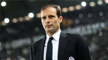 نابولي يتعاقد رسميا مع الإيطالي أليجري نابولي يتعاقد رسميا مع الإيطالي أليجري