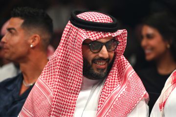 هكذا تفاعل تركي آل الشيخ مع مباراة فازت فيها إنجلترا على النرويج هكذا تفاعل تركي آل الشيخ مع مباراة فازت فيها إنجلترا على النرويج
