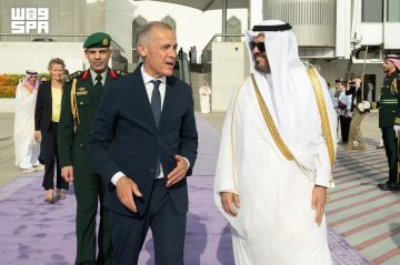 دولة رئيس وزراء كندا يغادر جدة