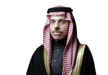 وزير الخارجية يبحث مع نظيريه الفرنسي والصومالي المستجدات وزير الخارجية يبحث مع نظيريه الفرنسي والصومالي المستجدات