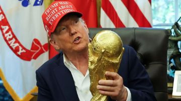 ترامب يحضر نهائي كأس العالم بين الأرجنتين وإسبانيا ترامب يحضر نهائي كأس العالم بين الأرجنتين وإسبانيا