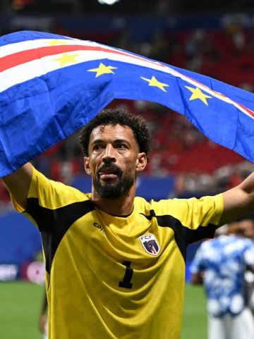 كولو كولو التشيلي يتعاقد مع فوزينيا حارس الرأس الأخضر