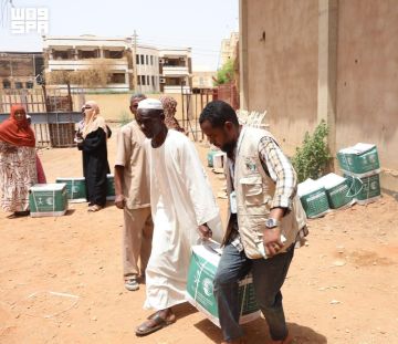  سلمان للإغاثة يوزع 1.681 سلة غذائية في محلية بحري بالسودان