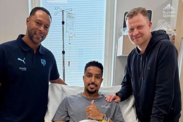 الهلال يطمئن جماهيره.. نجاح عملية سالم الدوسري الهلال يطمئن جماهيره.. نجاح عملية سالم الدوسري