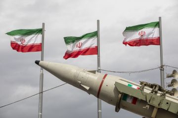 لماذا استأنفت إيران القتال بعد توقف أمريكا عن إطلاق النار؟ لماذا استأنفت إيران القتال بعد توقف أمريكا عن إطلاق النار؟
