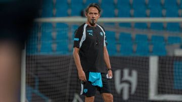 الهلال يدرس إجراء غربلة أجانب الفريق الهلال يدرس إجراء غربلة أجانب الفريق