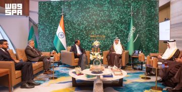 عبدالعزيز بن سلمان يلتقي مستشار الأمن القومي الهندي عبدالعزيز بن سلمان يلتقي مستشار الأمن القومي الهندي