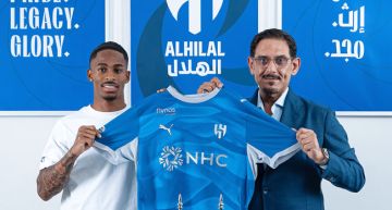 نجم الهلال الجديد أكد أن طفلته ستكون مصدر إلهامه.. سامرفيل.. تألق في المونديال وبونو تصدى لركلته