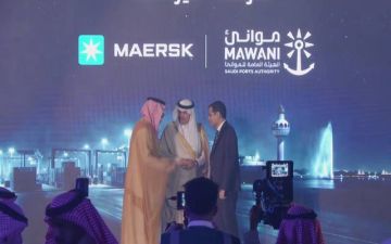 السعودية.. توقيع 7 اتفاقيات بمليار ريال لإنشاء مراكز لوجستية السعودية.. توقيع 7 اتفاقيات بمليار ريال لإنشاء مراكز لوجستية