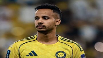 النصر يجدد عقد عبدالرحمن غريب النصر يجدد عقد عبدالرحمن غريب
