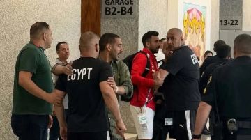 إبراهيم حسن يشتبك مع رجل أمن دفاعا عن طفل مصري