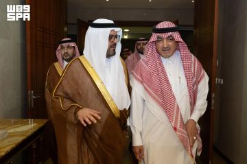 نائب أمير مكة يقدم التعازي لأسرة الصيرفي نائب أمير مكة يقدم التعازي لأسرة الصيرفي
