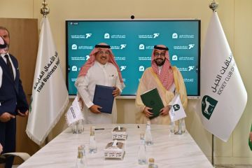 نادي سباقات الخيل و تلاد للأعمال القابضة يوقعان مذكرة تفاهم لتعزيز الابتكار في الطب البيطري وأبحاث الخيل نادي سباقات الخيل و تلاد للأعمال القابضة يوقعان مذكرة تفاهم لتعزيز الابتكار في الطب البيطري وأبحاث الخيل