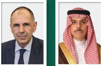 فيصل بن فرحان ووزير خارجية اليونان يؤكدان أهمية أمن وحرية الملاحة في الخليج العربي والبحر الأحمر