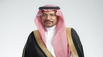 إعفاء بندر الخريف من منصبه وتعيينه وزير دولة إعفاء بندر الخريف من منصبه وتعيينه وزير دولة
