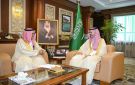 نائب أمير جازان يطلع على التقرير السنوي لفرع وزارة التجارة بالمنطقة لعام 2025
