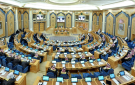 ترامب يتراجع عن رسوم مضيق هرمز