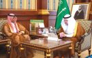 نائب أمير المدينة يطلع على مبادرات جمعية الأدب