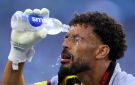 تقارير: محمد صلاح يطلب 15 مليون يورو لحسم وجهته الجديدة