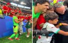 ياسين بونو يحتفل مع أطفاله بالتأهل لربع نهائي كأس العالم .. فيديو