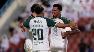 الأهلي يقصي الأنوار من كأس الملك