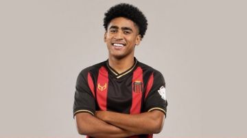 الرياض يضم حسام مجرشي الرياض يضم حسام مجرشي