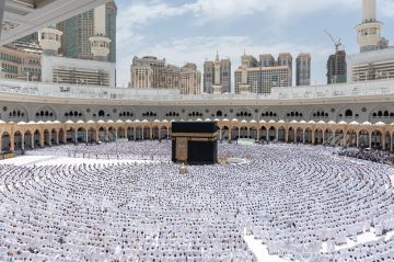 هيئة العناية بالحرمين تطلق فكر للحرمين بالشراكة مع ديوان الابتكار هيئة العناية بالحرمين تطلق فكر للحرمين بالشراكة مع ديوان الابتكار