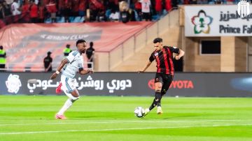 الرياض يحقق فوزه الأول على حساب نيوم الرياض يحقق فوزه الأول على حساب نيوم
