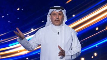القحطاني يستعرض الحالات التحكيمية بمواجهة الهلال والخليج .. فيديو القحطاني يستعرض الحالات التحكيمية بمواجهة الهلال والخليج .. فيديو