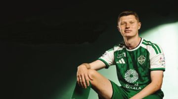 الأهلي يتعاقد مع أرتيم بوندارينكو .. فيديو الأهلي يتعاقد مع أرتيم بوندارينكو .. فيديو