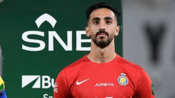 تعثر مفاوضات الفتح والنصر بشأن نواف العقيدي تعثر مفاوضات الفتح والنصر بشأن نواف العقيدي
