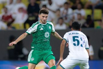 دوري روشن.. الأهلي يتغلب على الدرعية بصعوبة