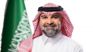 فهد سندي يغادر رئاسة الاتحاد