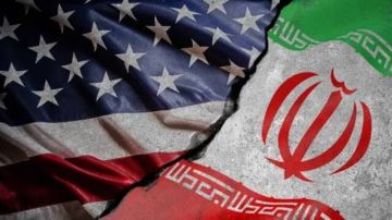إيران تهدد بالرد على الدول المشاركة في العقوبات الأمريكية إيران تهدد بالرد على الدول المشاركة في العقوبات الأمريكية