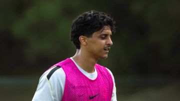 نيوم يتقدم بعرض لاستعارة الغامدي من الاتحاد