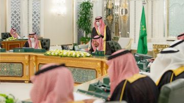 مجلس الوزراء يوافق على القانون الموحد للعمل التطوعي بدول مجلس التعاون الخليجي مجلس الوزراء يوافق على القانون الموحد للعمل التطوعي بدول مجلس التعاون الخليجي