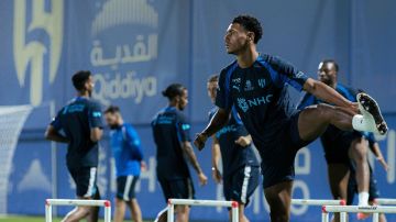 واتكينز يقود هجوم الهلال أمام الأهلي .. فيديو واتكينز يقود هجوم الهلال أمام الأهلي .. فيديو
