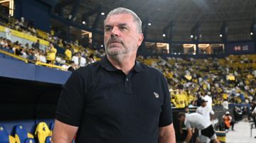 بوستيكوجلو يكشف سبب غضب رونالدو أمام الاتفاق .. فيديو بوستيكوجلو يكشف سبب غضب رونالدو أمام الاتفاق .. فيديو