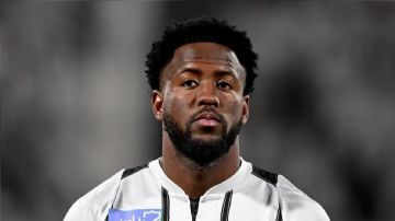 نادي الشباب يجدد عقد اللاعب عبدالله معتوق نادي الشباب يجدد عقد اللاعب عبدالله معتوق