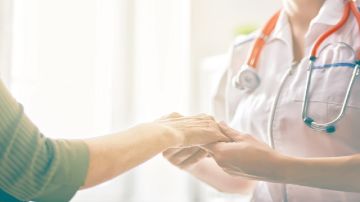 الخضيري: تأخر تشخيص السرطان يرفع خطر الوفاة 13 لكل شهر الخضيري: تأخر تشخيص السرطان يرفع خطر الوفاة 13 لكل شهر