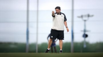 الاتفاق يتحرك لحسم صفقتين أجنبيتين بطلب من باباس