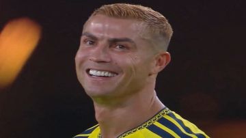 أول تعليق لـ رونالدو بعد تحقيقه لقب الهداف التاريخي للنصر والدوري السعودي أول تعليق لـ رونالدو بعد تحقيقه لقب الهداف التاريخي للنصر والدوري السعودي