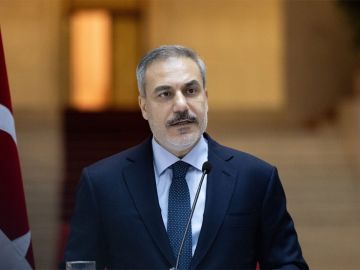 وزير الخارجية التركي: دول أخرى ترغب في الانضمام إلى اتفاقية مكة للدفاع المشترك وزير الخارجية التركي: دول أخرى ترغب في الانضمام إلى اتفاقية مكة للدفاع المشترك