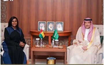 الخريجي يبحث تعزيز العلاقات مع وزيري خارجية غينيا بيساو والمالديف الخريجي يبحث تعزيز العلاقات مع وزيري خارجية غينيا بيساو والمالديف