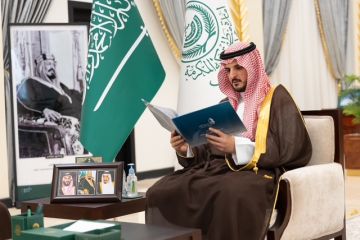 محافظ الطائف يستقبل رئيس وأعضاء جمعية البر الخيرية محافظ الطائف يستقبل رئيس وأعضاء جمعية البر الخيرية