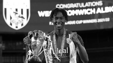 وفاة اللاعب البرتغالي كاسترو خلال مباراة ودية وفاة اللاعب البرتغالي كاسترو خلال مباراة ودية