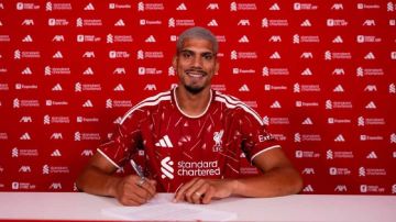 ليفربول يتعاقد مع الأوروغوياني رونالد أراوخو ليفربول يتعاقد مع الأوروغوياني رونالد أراوخو