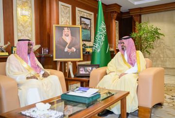 نائب أمير جازان يطلع على التقرير السنوي لفرع صندوق التنمية الزراعية بالمنطقة نائب أمير جازان يطلع على التقرير السنوي لفرع صندوق التنمية الزراعية بالمنطقة